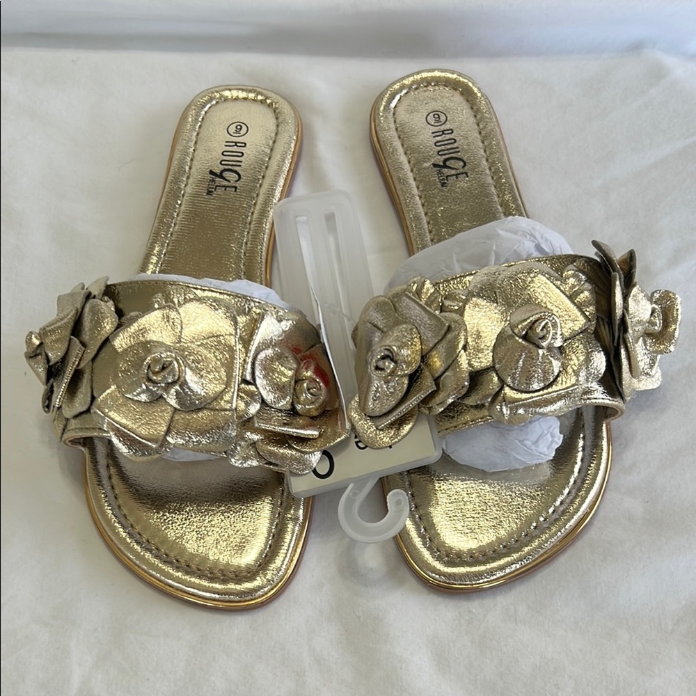 Rouge Helium Gold Floral Sandals